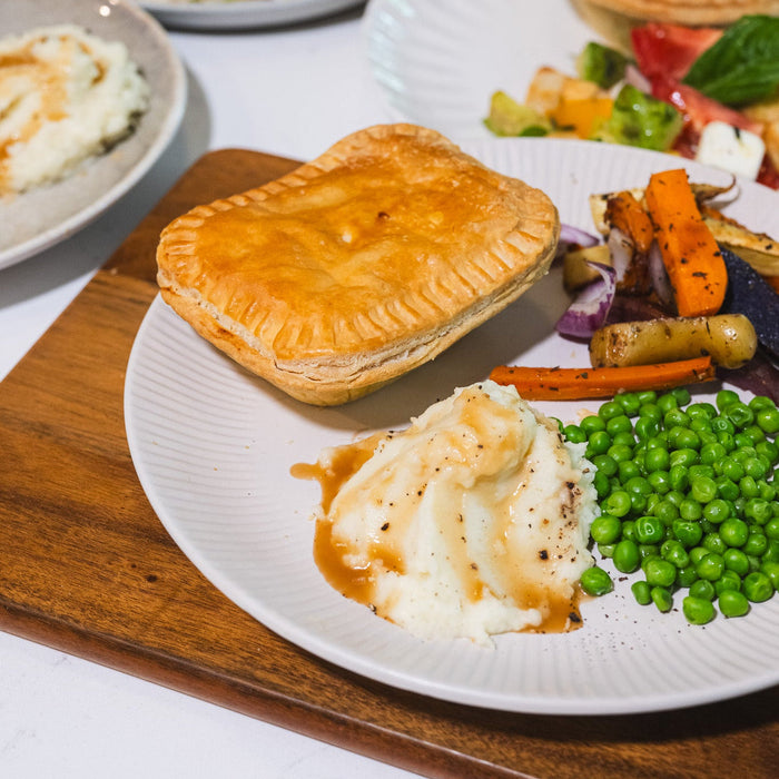MONTY PIETHON    Chicken & Mushroom Pie  7oz