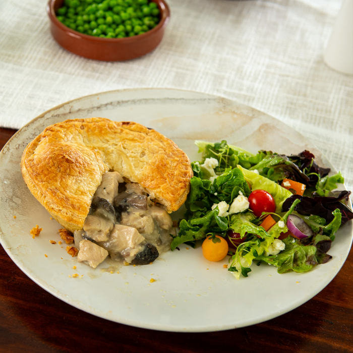 MONTY PIETHON    Chicken & Mushroom Pie  9oz